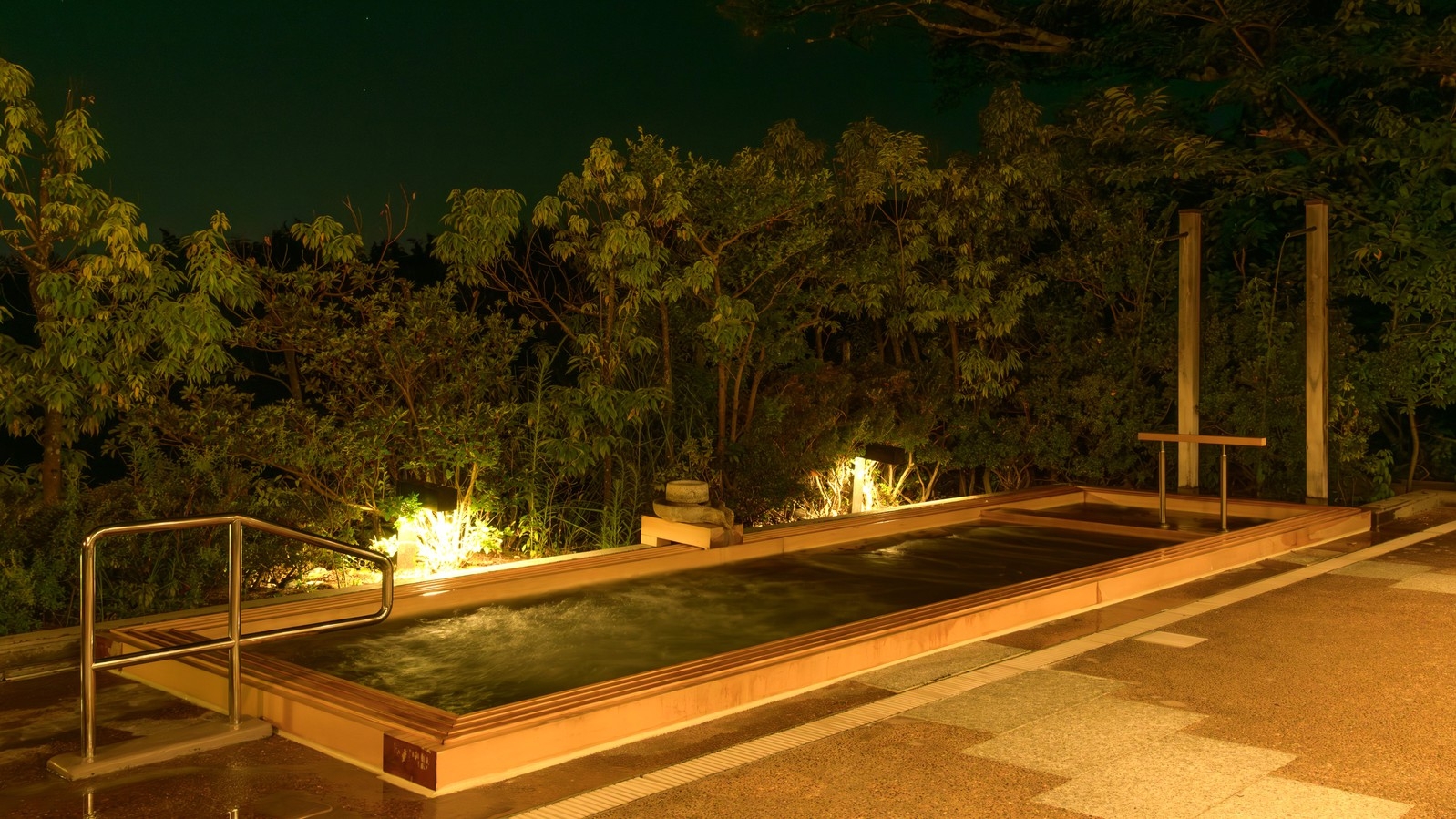 鰻のじゅんじゅん鍋＆近江牛陶板焼きがメインの冬会席