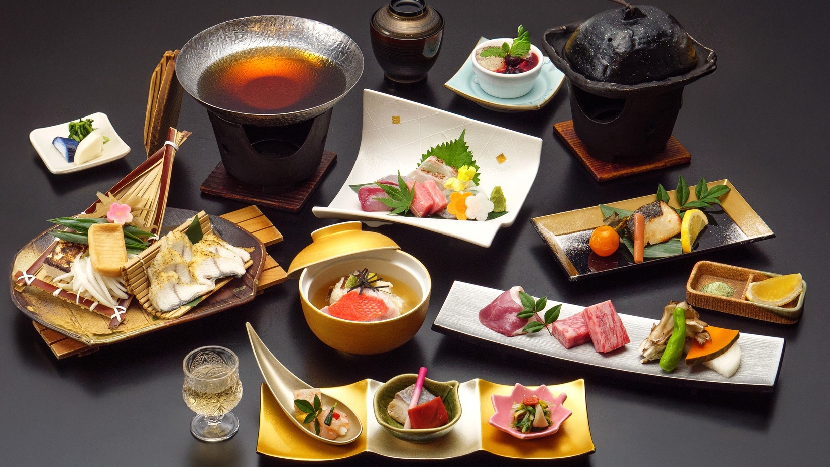 鰻のじゅんじゅん鍋＆近江牛陶板焼きがメインの冬会席