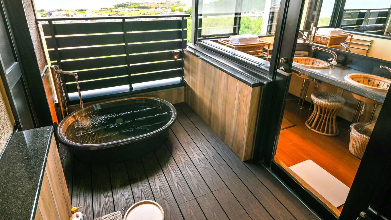 ８階里山リニューアル記念プラン♪露天風呂を、高級旅館でも採用される鋳物ホーロー浴槽「大和」へ一新。
