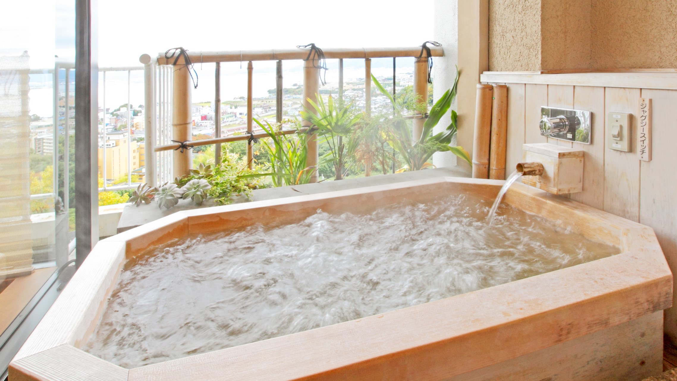 露天風呂付エグゼクティブ里山 和室【６～８階・禁煙】（一例）