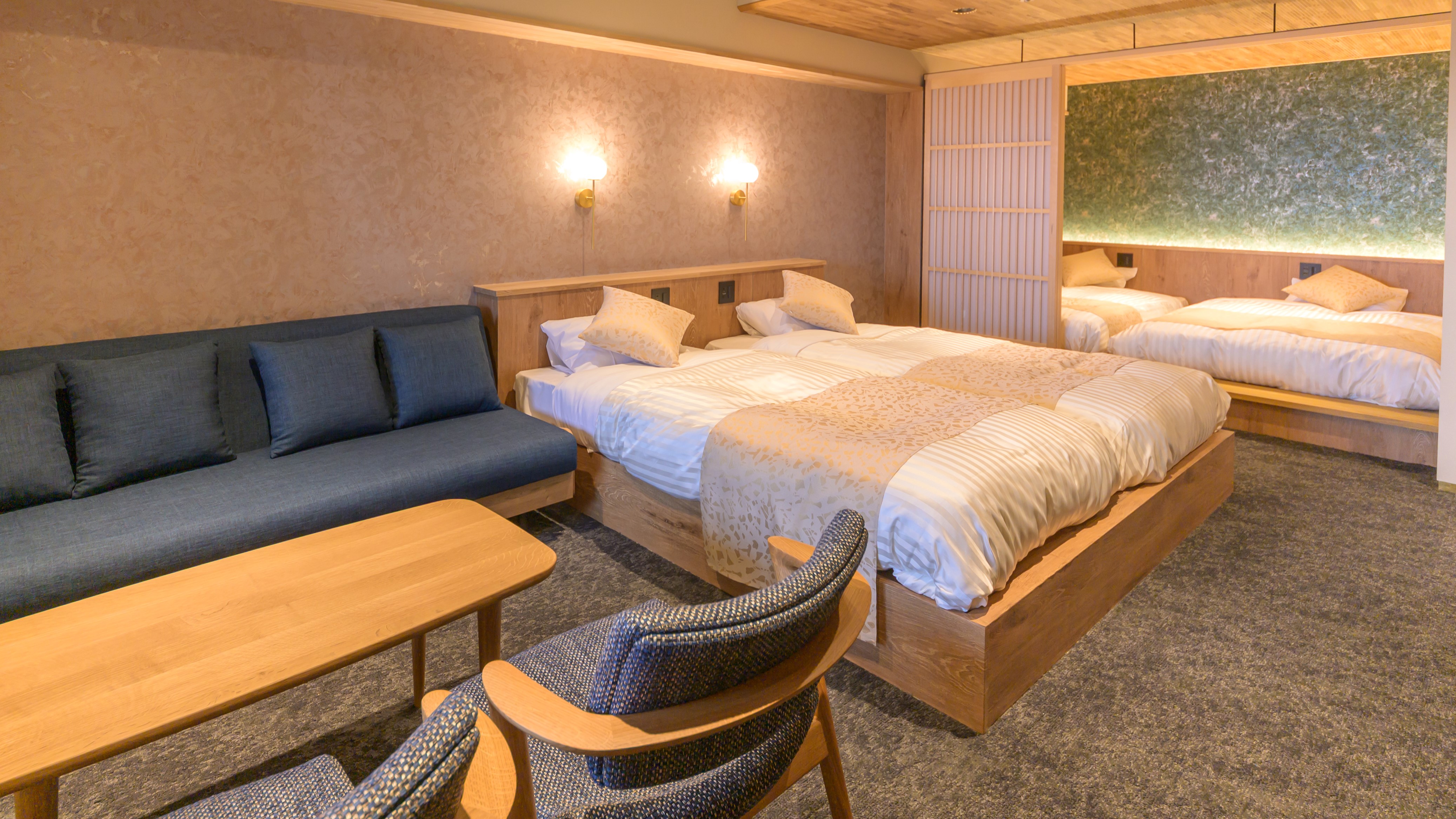 露天風呂付客室「エグゼクティブ里山プレミアム（洋室）」【５階・禁煙】（客室一例）