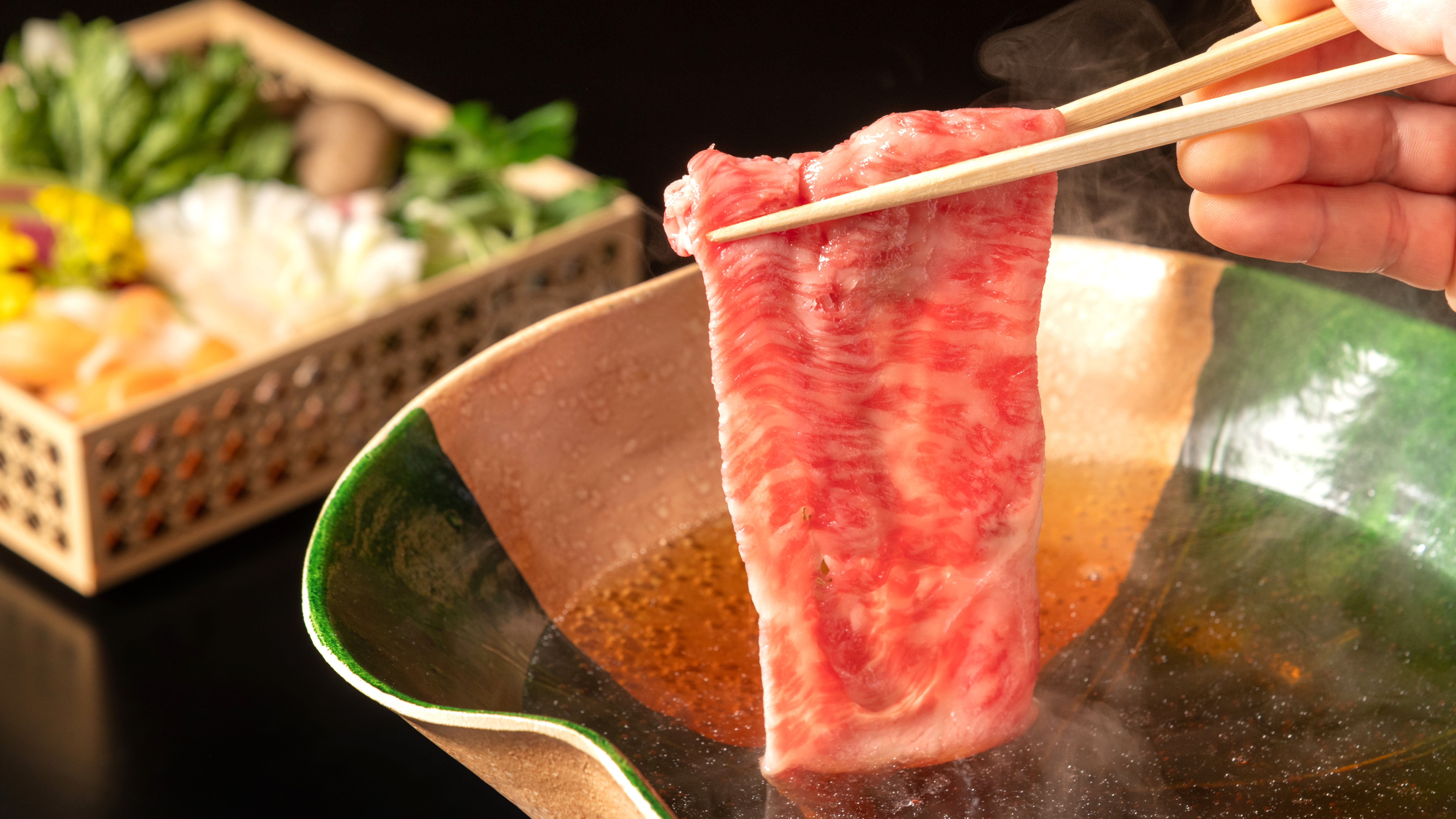 Ａ５認証近江牛＆旬の食材を秘伝出汁で愉しむしゃぶしゃぶ会席（イメージ）