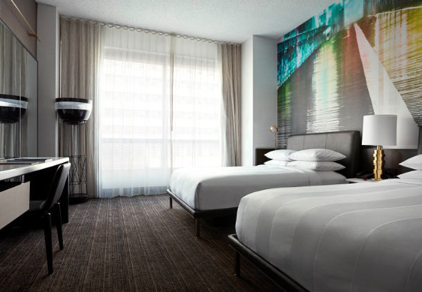 ダブルベッド2台