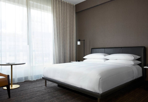 スイート　キングベッド1台