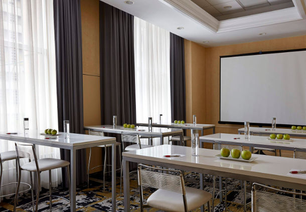 ミーティングルーム