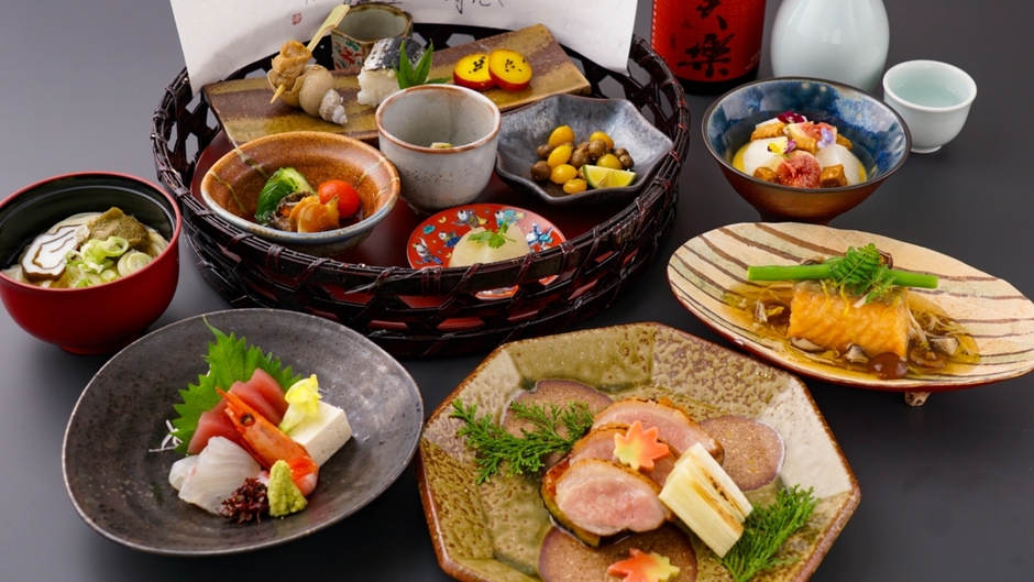 【期間限定】＜1日1組様限り＞エグゼクティブルームをスタンダード価格でご提供！夕食／月の兎会席