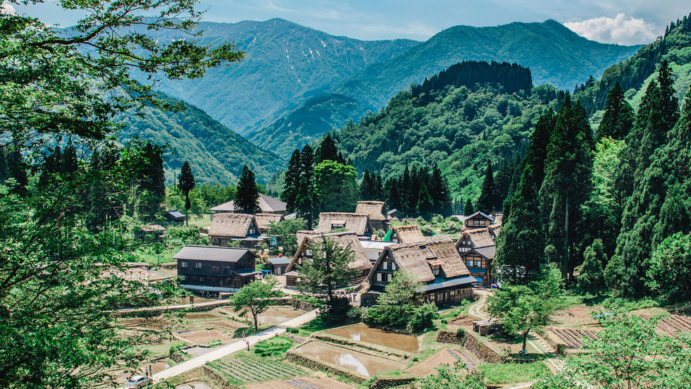 【お盆8/10〜17限定】＜空の鏡の和会席＞富山の夏を五感で味わう本格和食／温泉バイタルプール無料