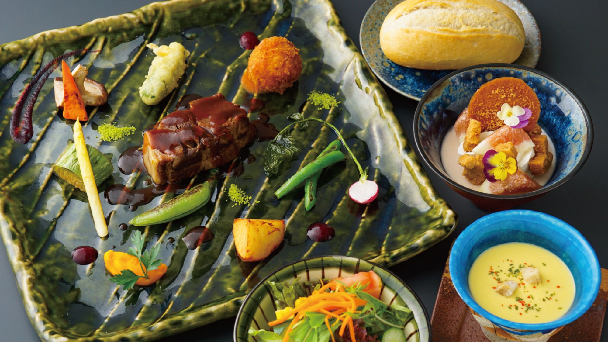 【大感謝プラン！5大特典＆特別価格で冬ごもり】お得に温かい冬の旅を＜3〜4名様限定＞洋食ディナー