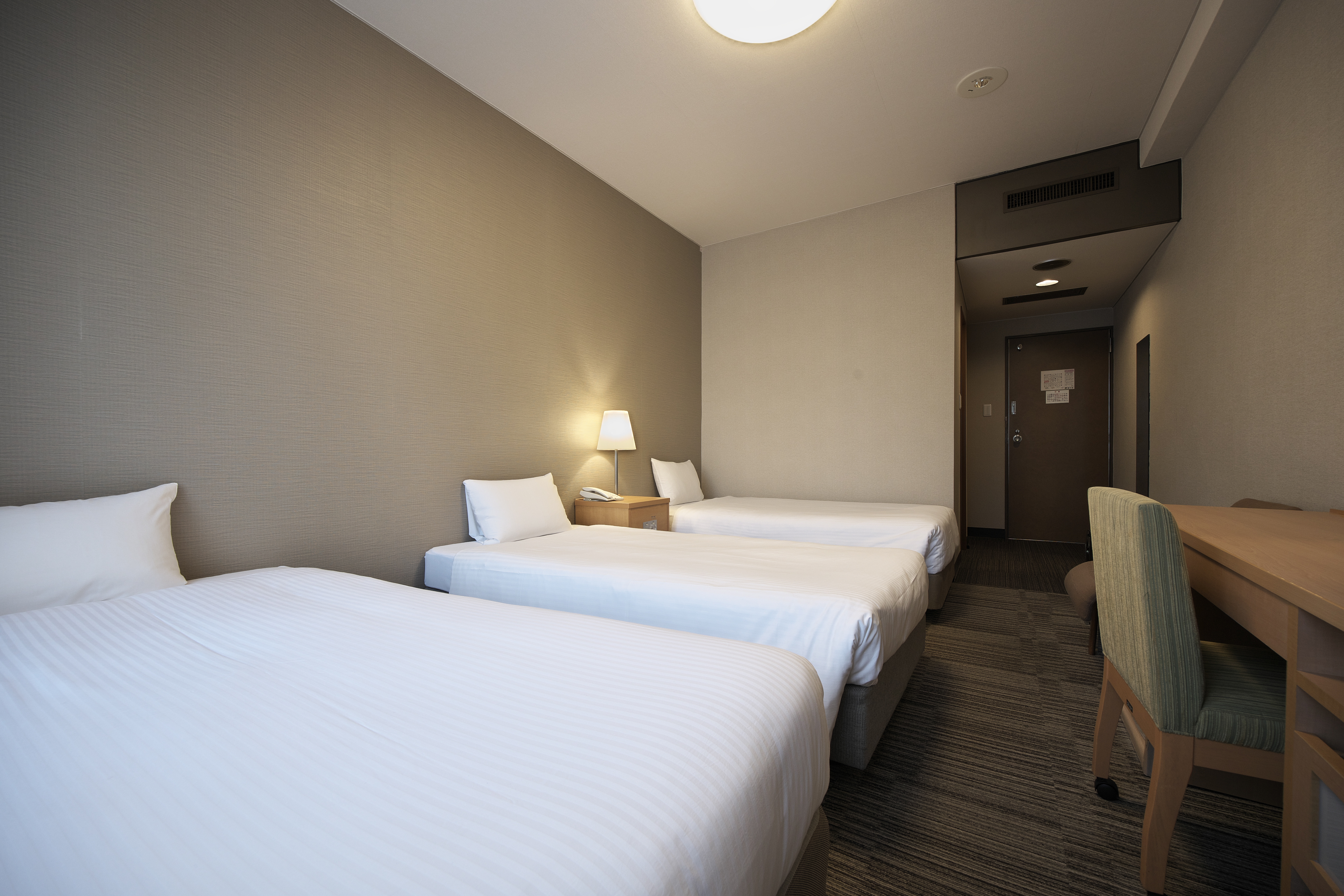 トリプルルーム