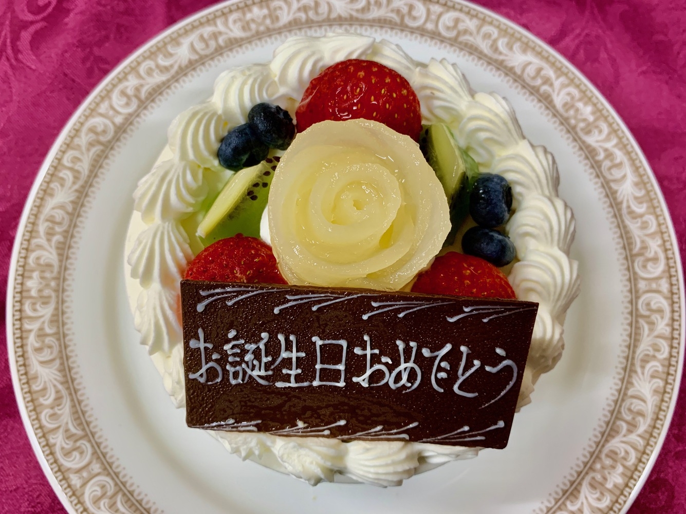 【2人の記念日】記念日はフルコースディナーとケーキでお祝い　夕食時ワンドリンク付き