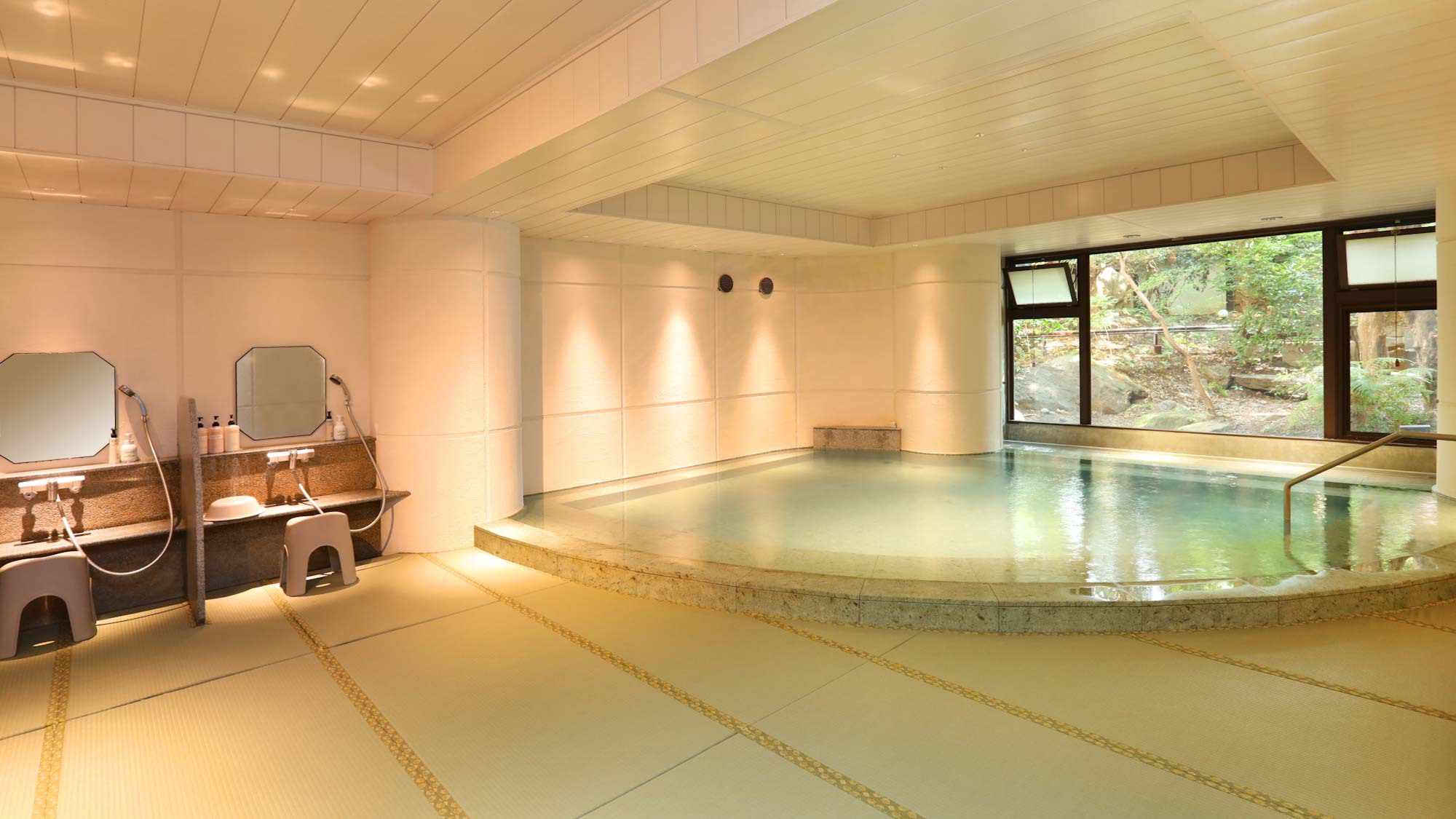 【最大3千円引き】高評価１位！九州産和牛と糸島豚★福岡鮮魚＆地野菜を使用した当館人気の四季替わり会席