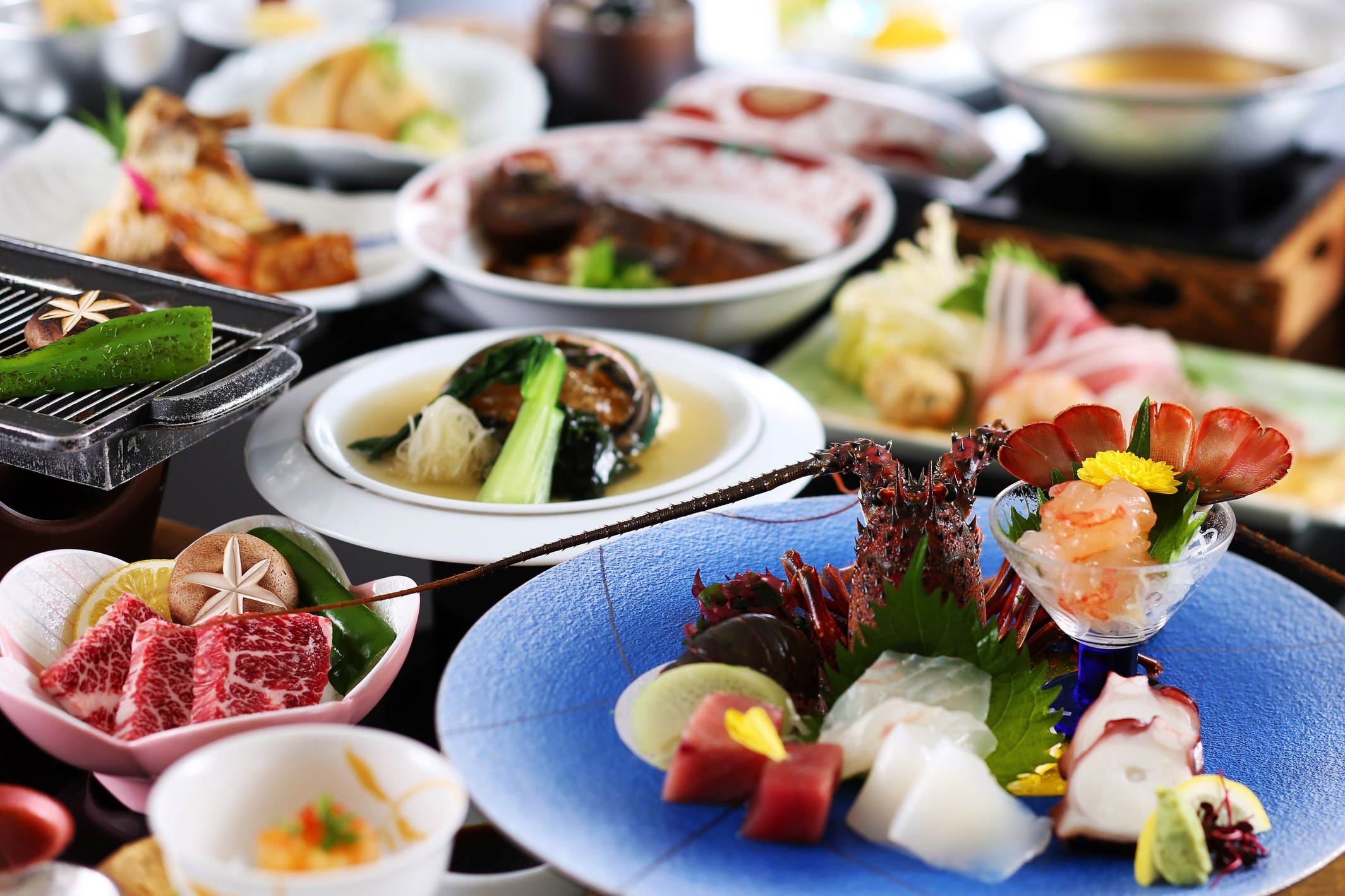 【夕食は個室】2025年4月〜　露天風呂付き客室で旅を満喫！夕食は月替わり特別会席