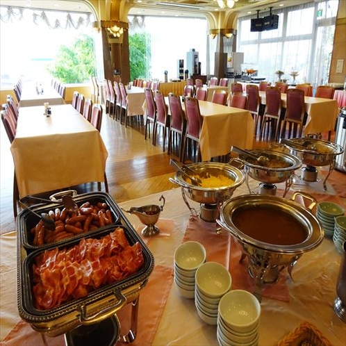 【朝食バイキング】お料理コーナー　※オススメの「気仙沼メカカレー」等、洋食もご用意しております