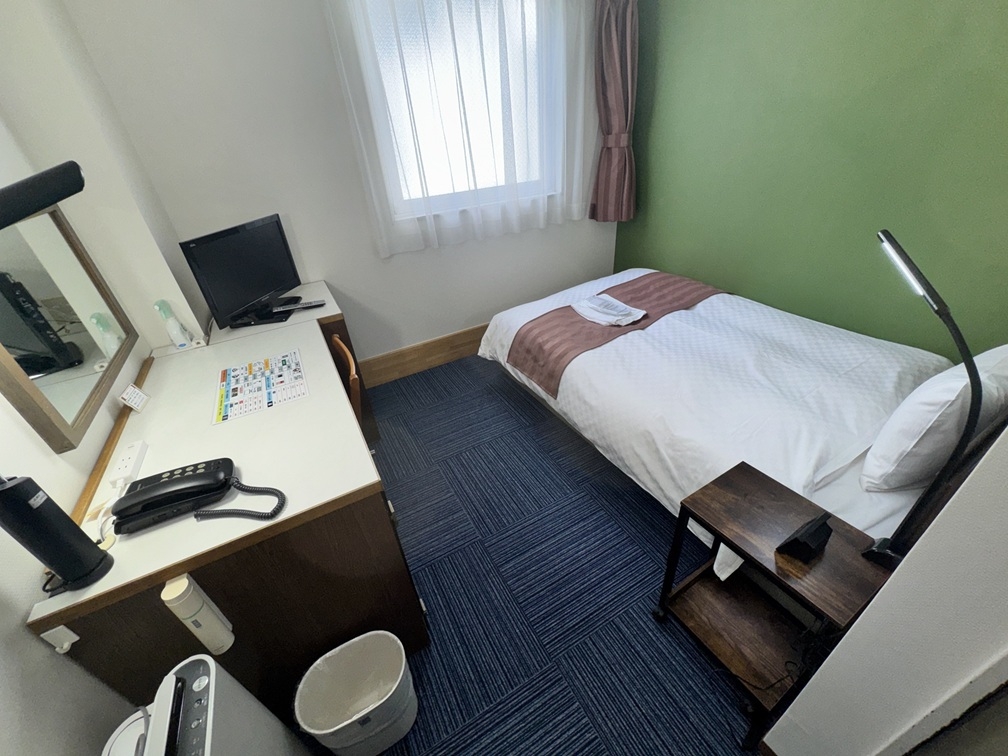 【お試し特価:禁煙シングル】リニューアル部屋へのご案内です。