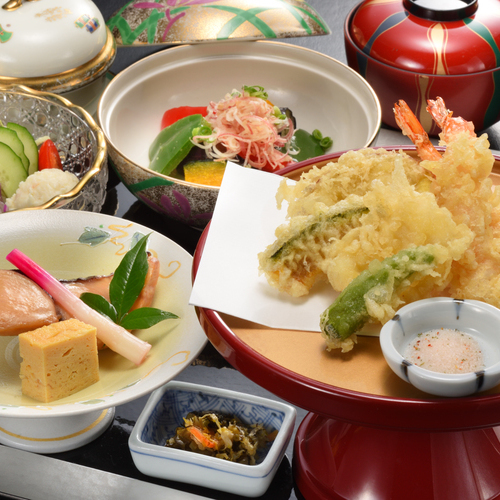 【夕食】和食　天ぷらと焼き魚膳