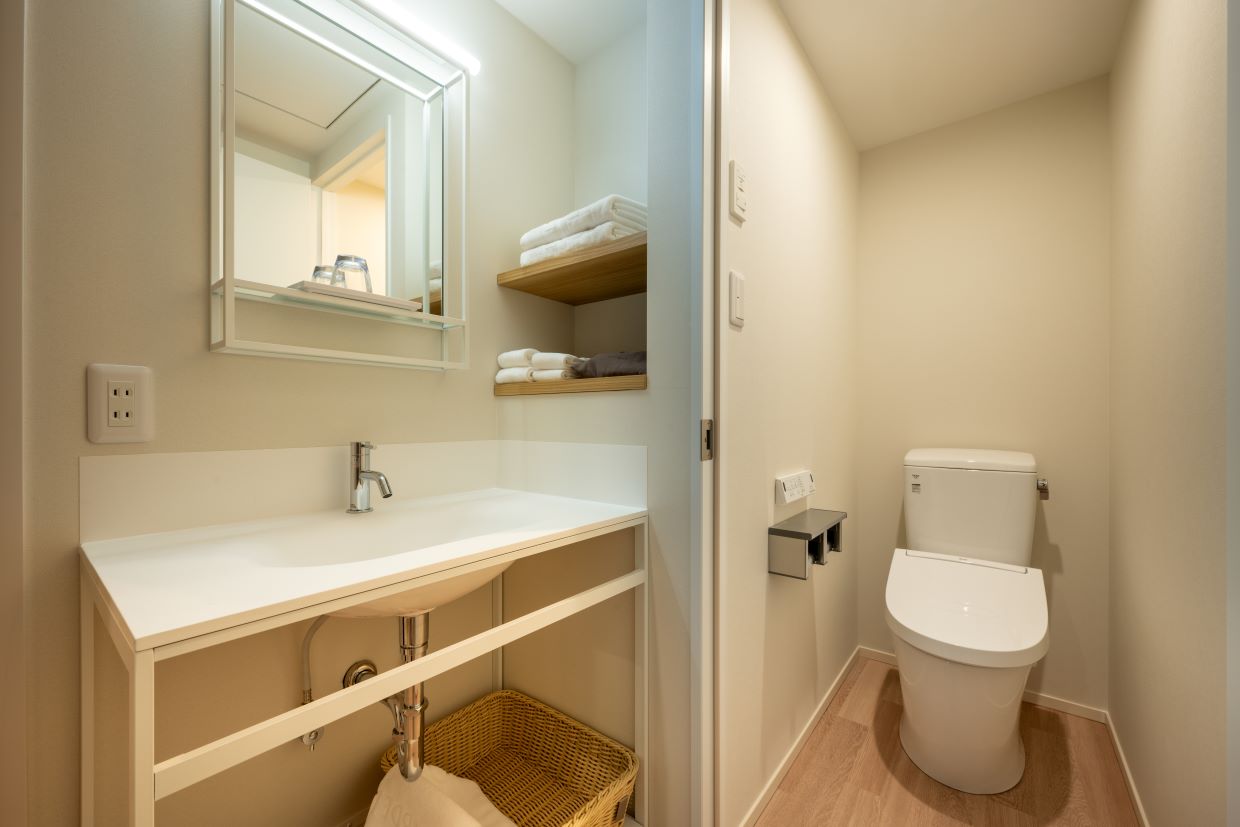 ホテル仙台ガーデンパレスの和洋室。浴室とトイレが分かれたセパレート式になっている