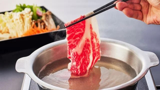 肉質のバランスに定評あり！「淡路牛コース」