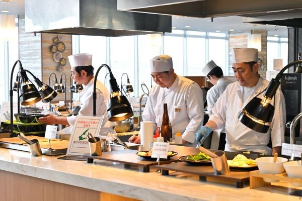 祝　リニューアル月はお特に1日3組限定　通常より２，０００円お得「淡路島キッチン　海峡ビュッフェ」