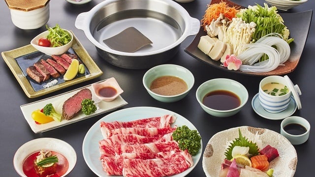 肉質のバランスに定評あり！「淡路牛コース」