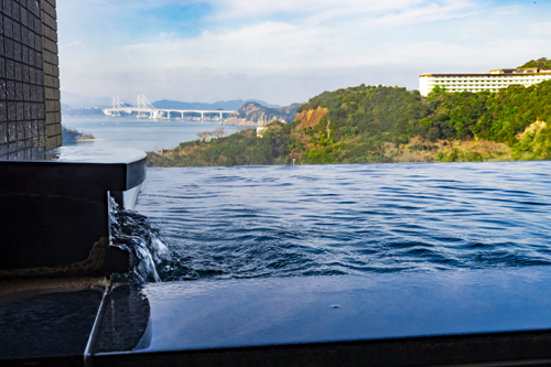 南淡温泉「潮騒の湯」