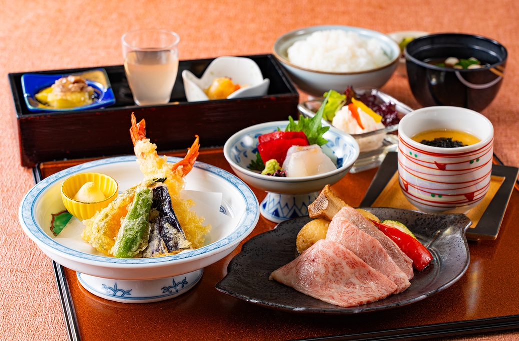 ご夕食付宿泊プラン　日本料理＜みやま＞「やまぶき（御膳）」（夕・朝食付）