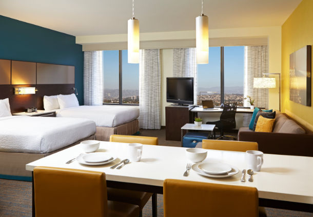 スタジオクイーン