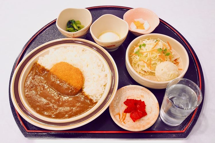 夕食カレー定食