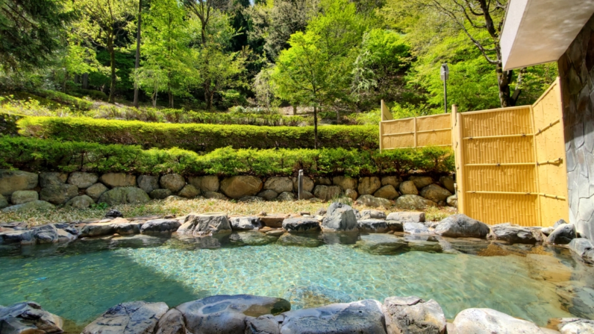 ＊【ふたこえ温泉】当館より車で17分
