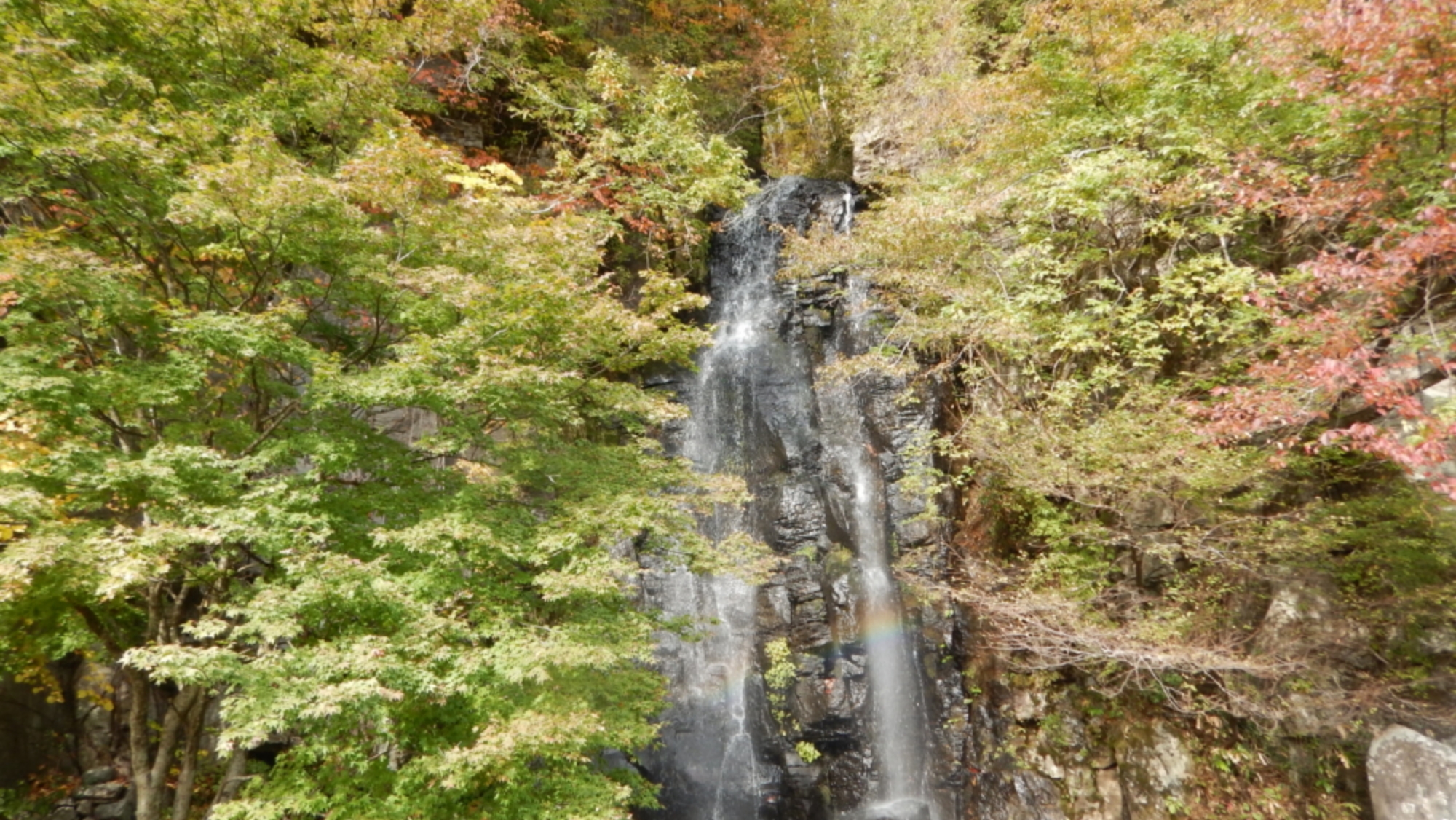 ＊【駒ヶ滝】当館より車で2分