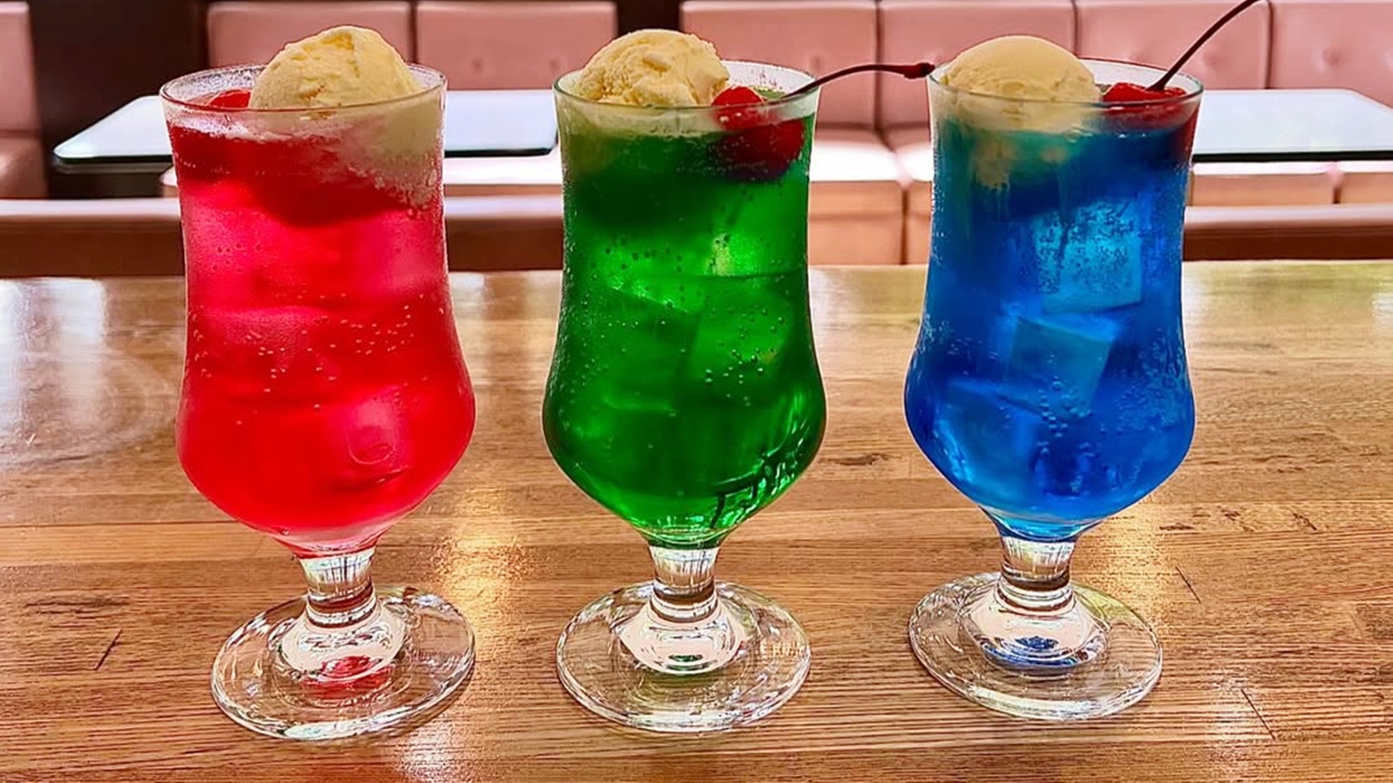 *喫茶「わたすげ」クリームソーダ