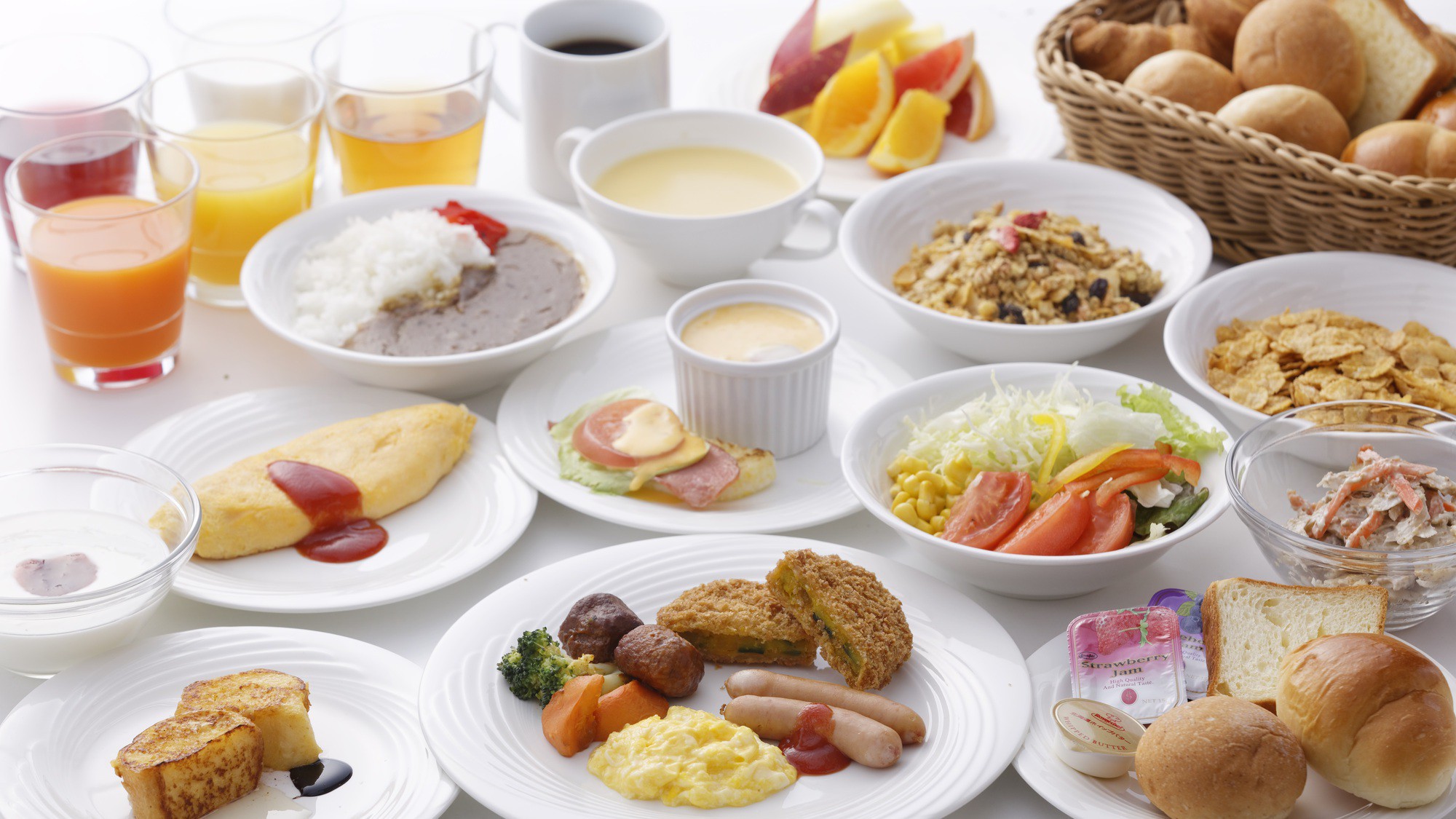 博多名物をはじめ九州各地の名物料理から定番メニューまでフォルツァらしさ溢れる元気朝食をご用意