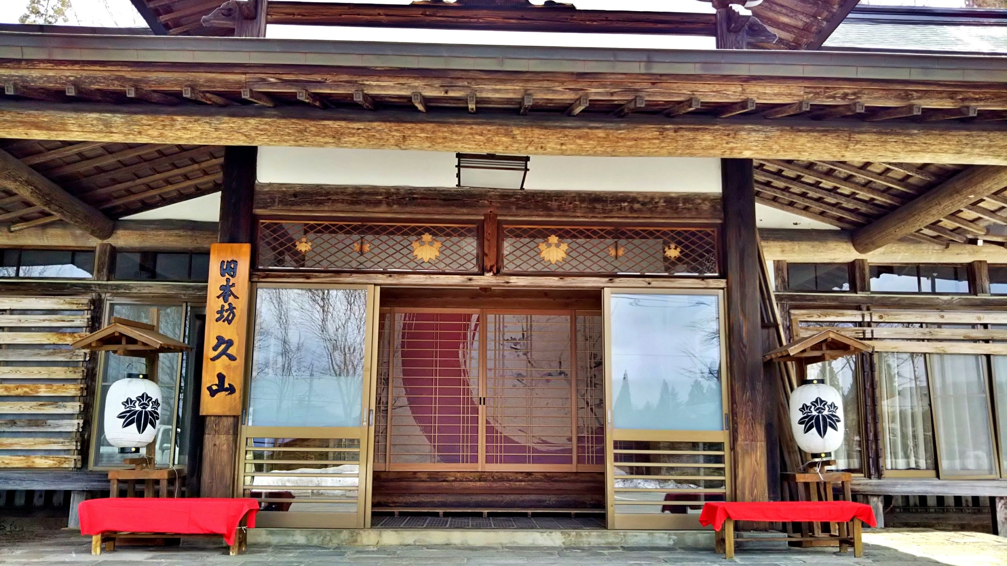 本館　玄関の様子