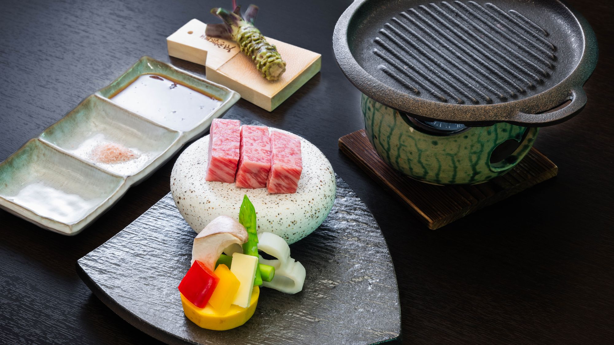 お肉料理　※夕食メニュー一例