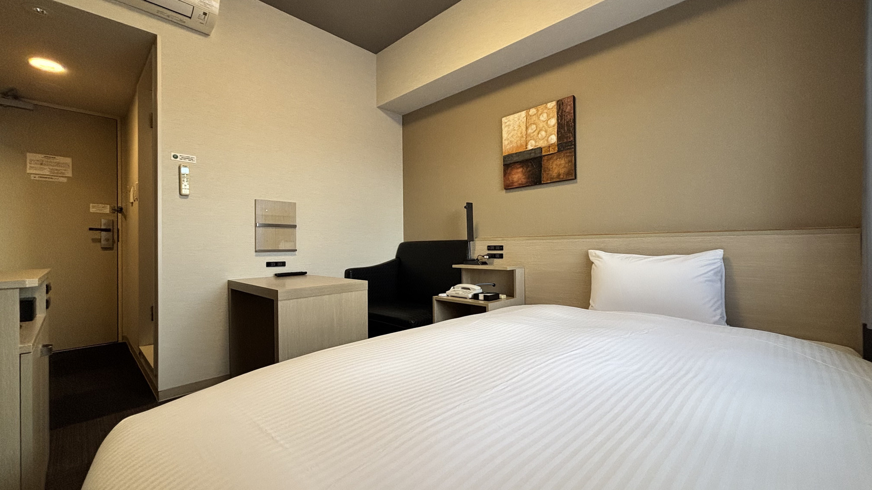 スタンダードシングルルーム・セミダブルルーム