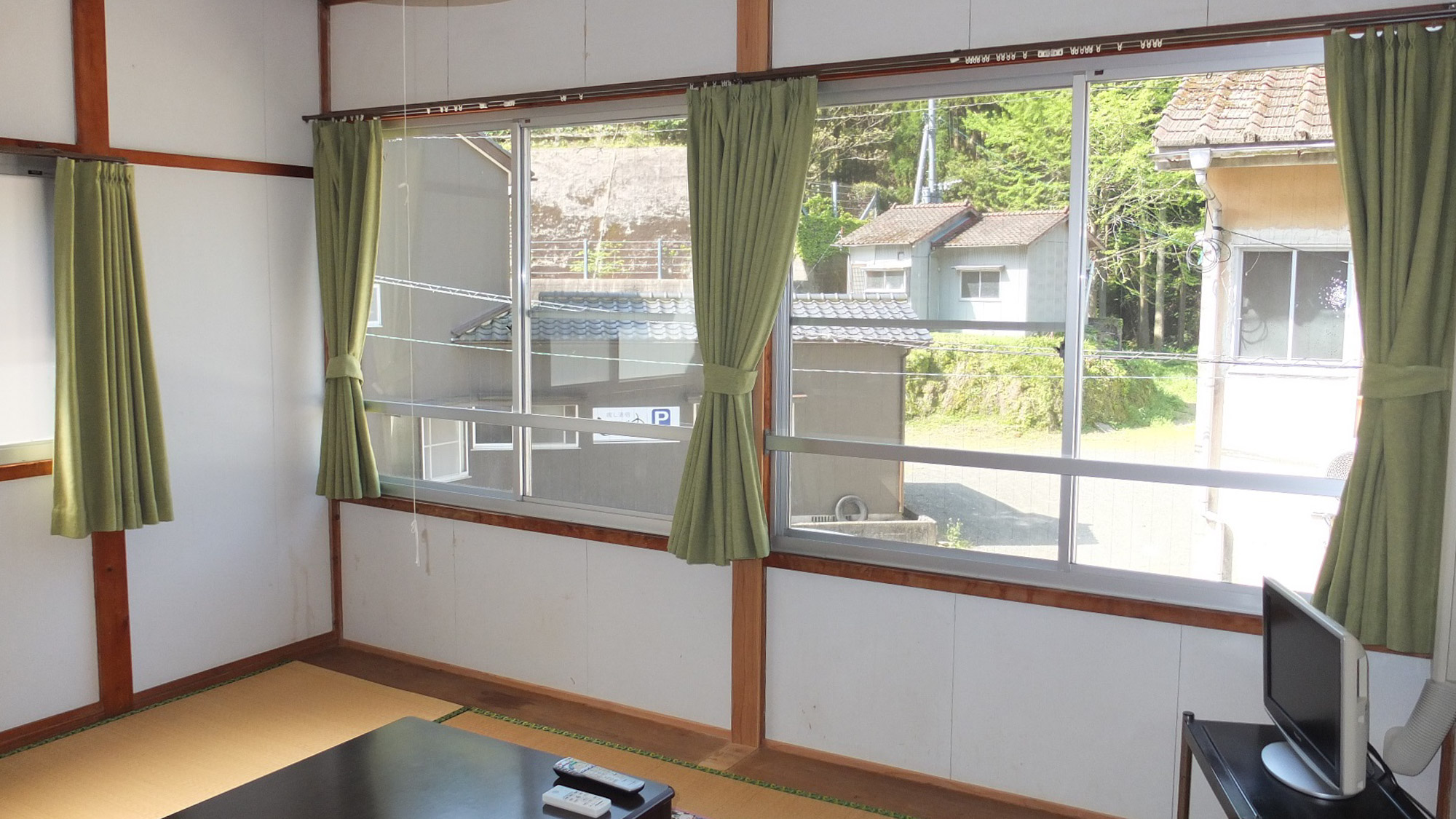 *【和室6畳一例】温泉で疲れを癒した後は、お部屋でのんびり&hellip;♪