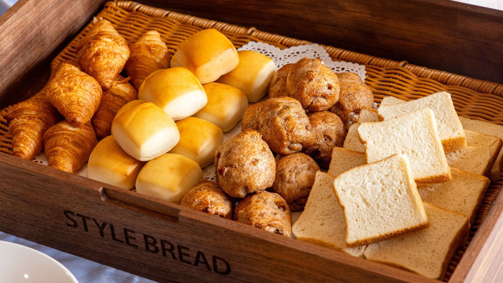 【1日1組限定】ゴルフ場の広大な敷地で開放感を満喫！富士山を望む素泊まりステイ〈無料朝食付〉