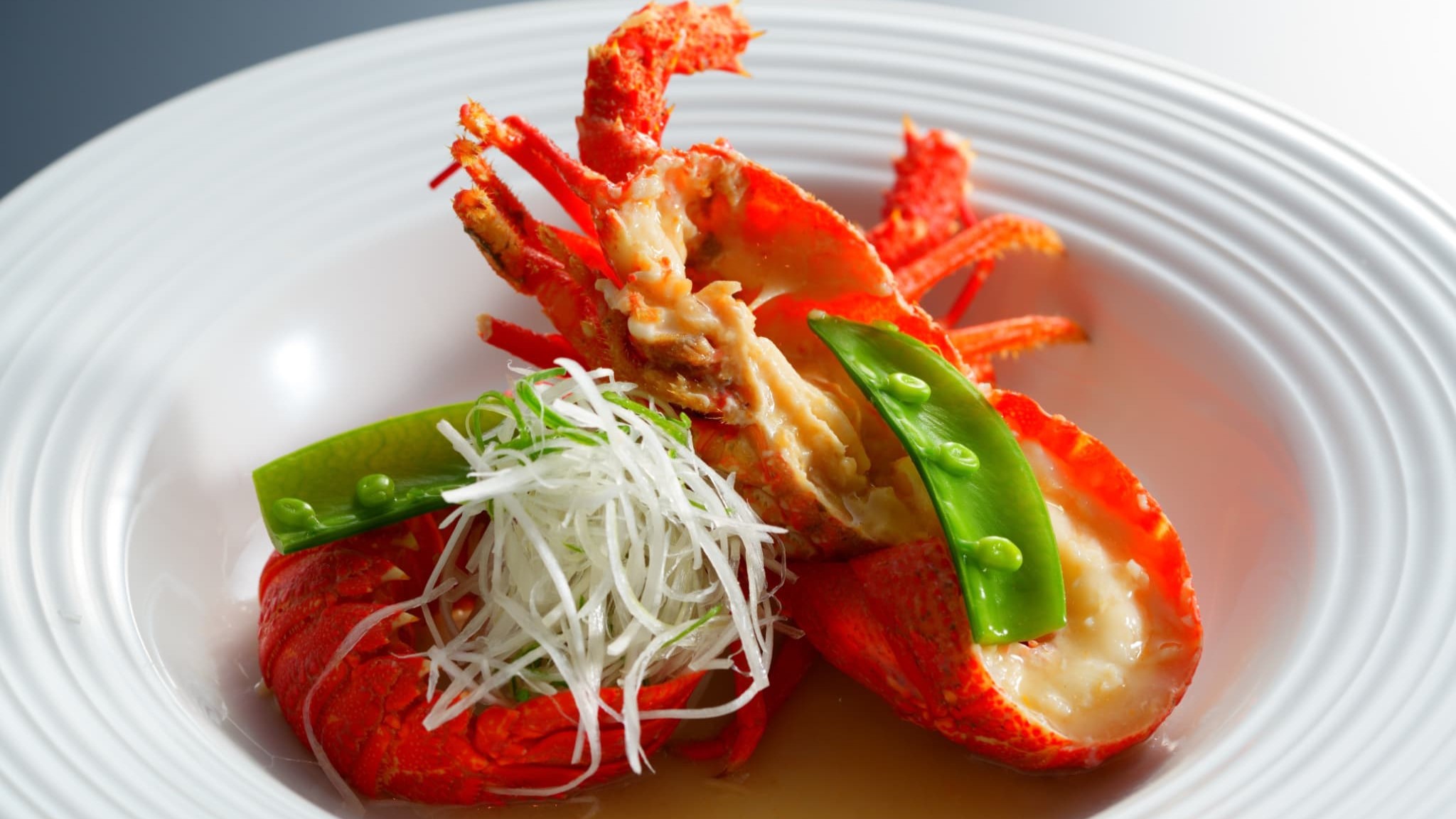 【5％OFF】【楽天スーパーSALE】【鶴見懐石】和牛のしゃぶしゃぶ＆伊勢海老の具足煮＆鮑バター焼き