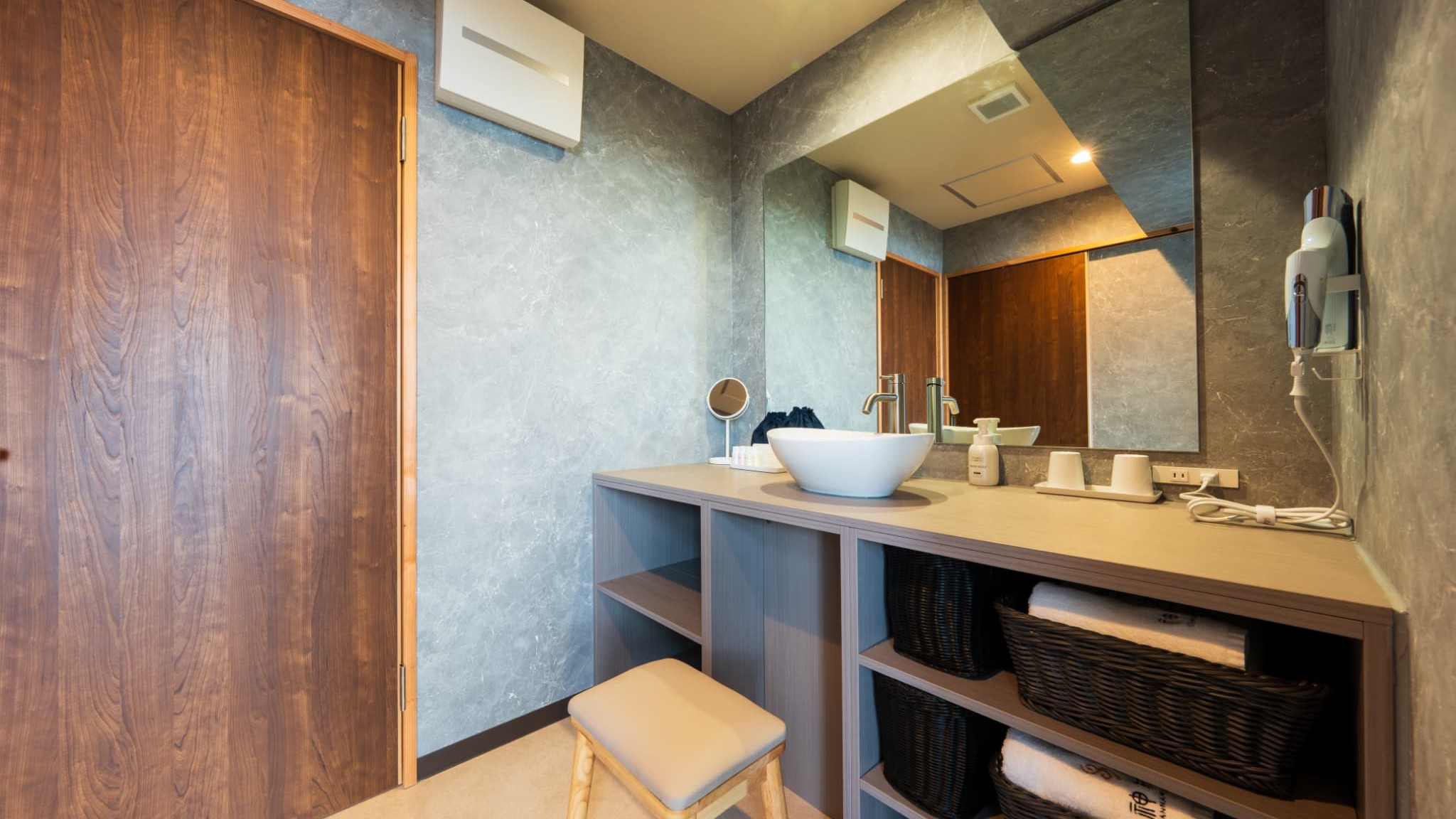 【宙館】～月の棟～502 