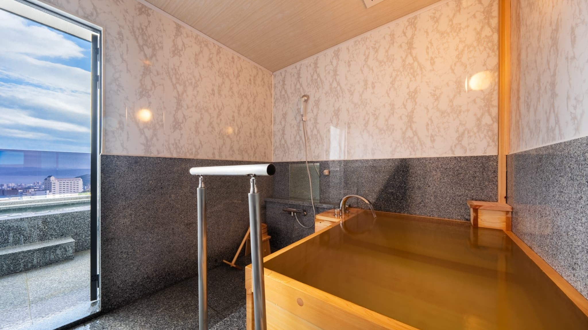 【宙館】～月の棟～505＆506 