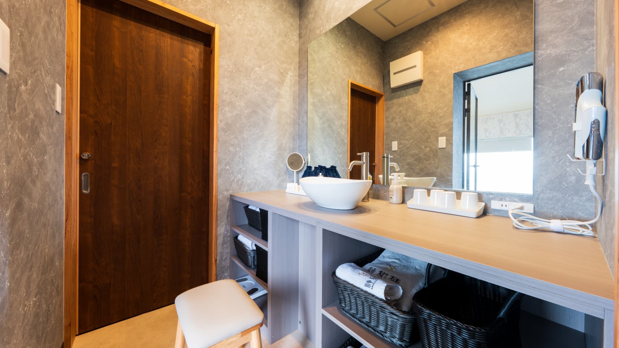 【宙館】～月の棟～503