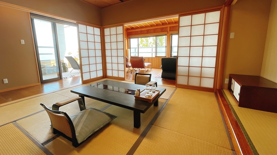 【特別室「竹」】・夏季限定プール付き（7月1日～9月30日）※客室によって設えが異なります。