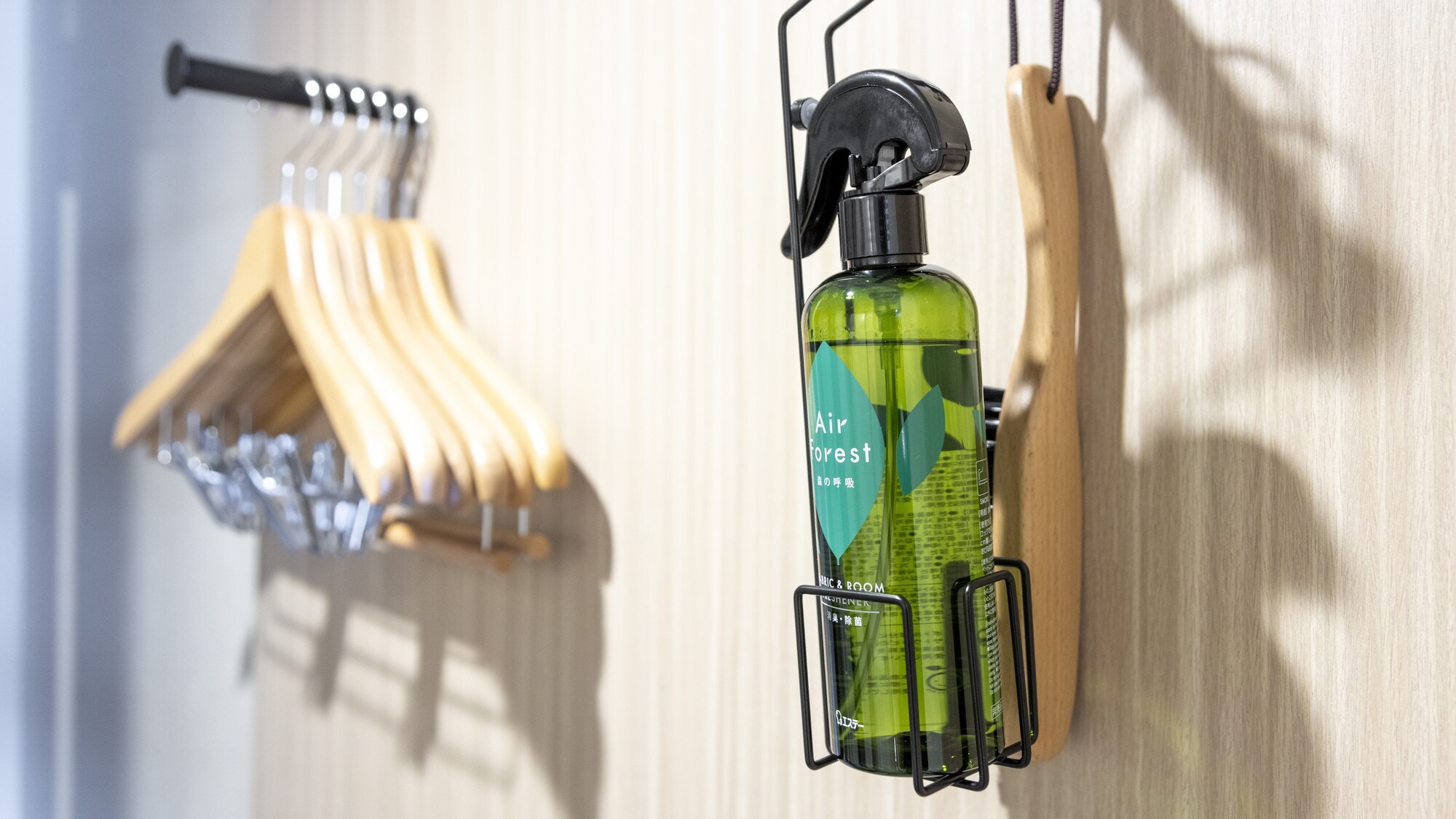 【別館】ハンガーや消臭スプレーも完備