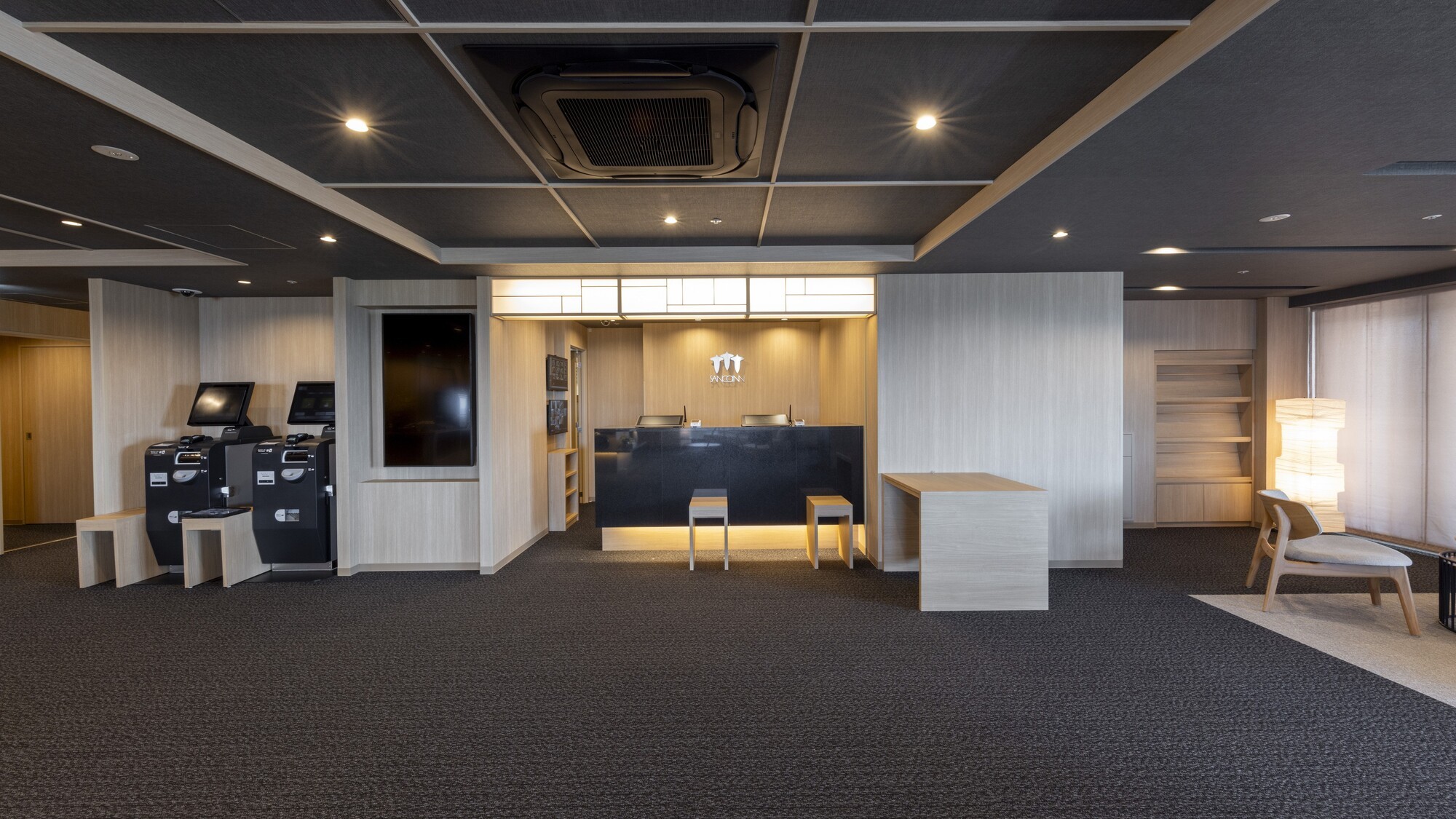 【別館9階】フロント