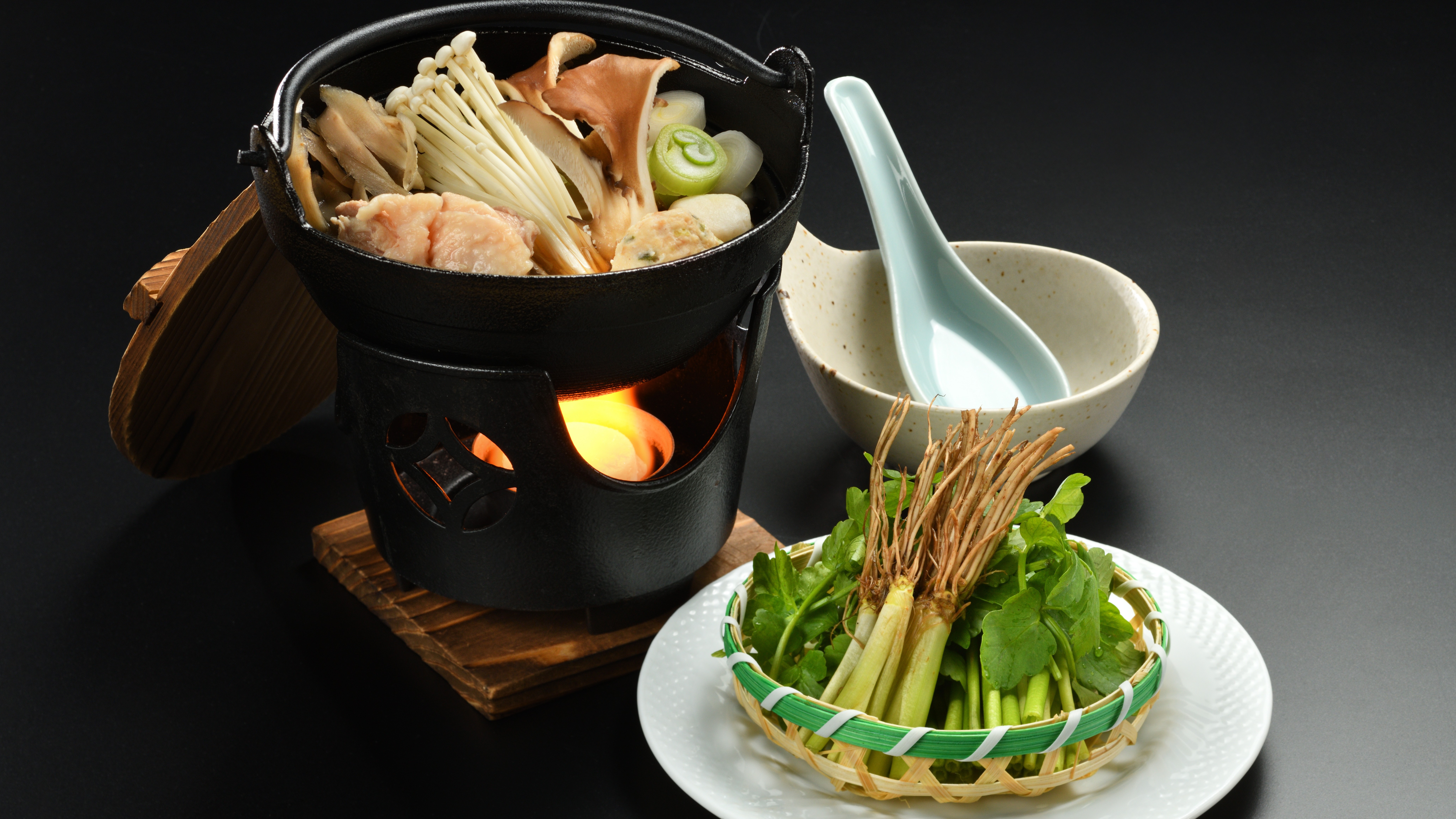 【夕食(例)】季節のお鍋～冬のセリ鍋～