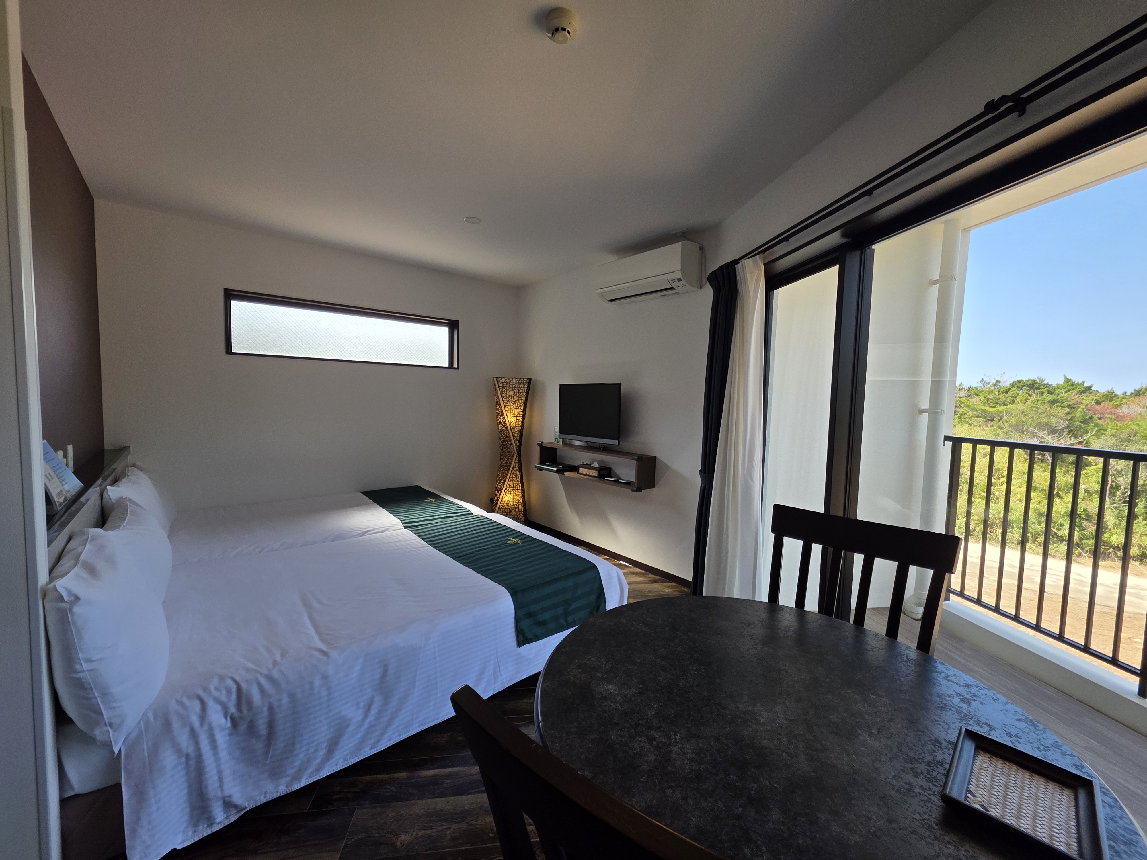 【セミダブルベッド2台&times;キッチン付きのツインルーム】