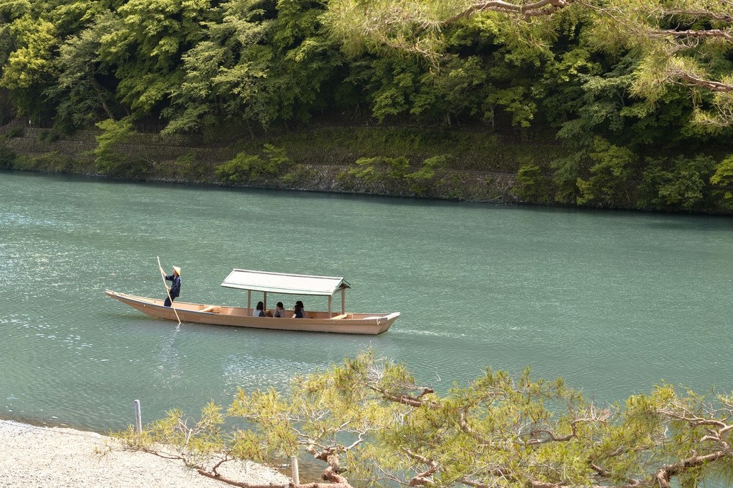 【Refreshing Breeze】嵐山の四季を感じる、お舟あそびプラン（２食付き）