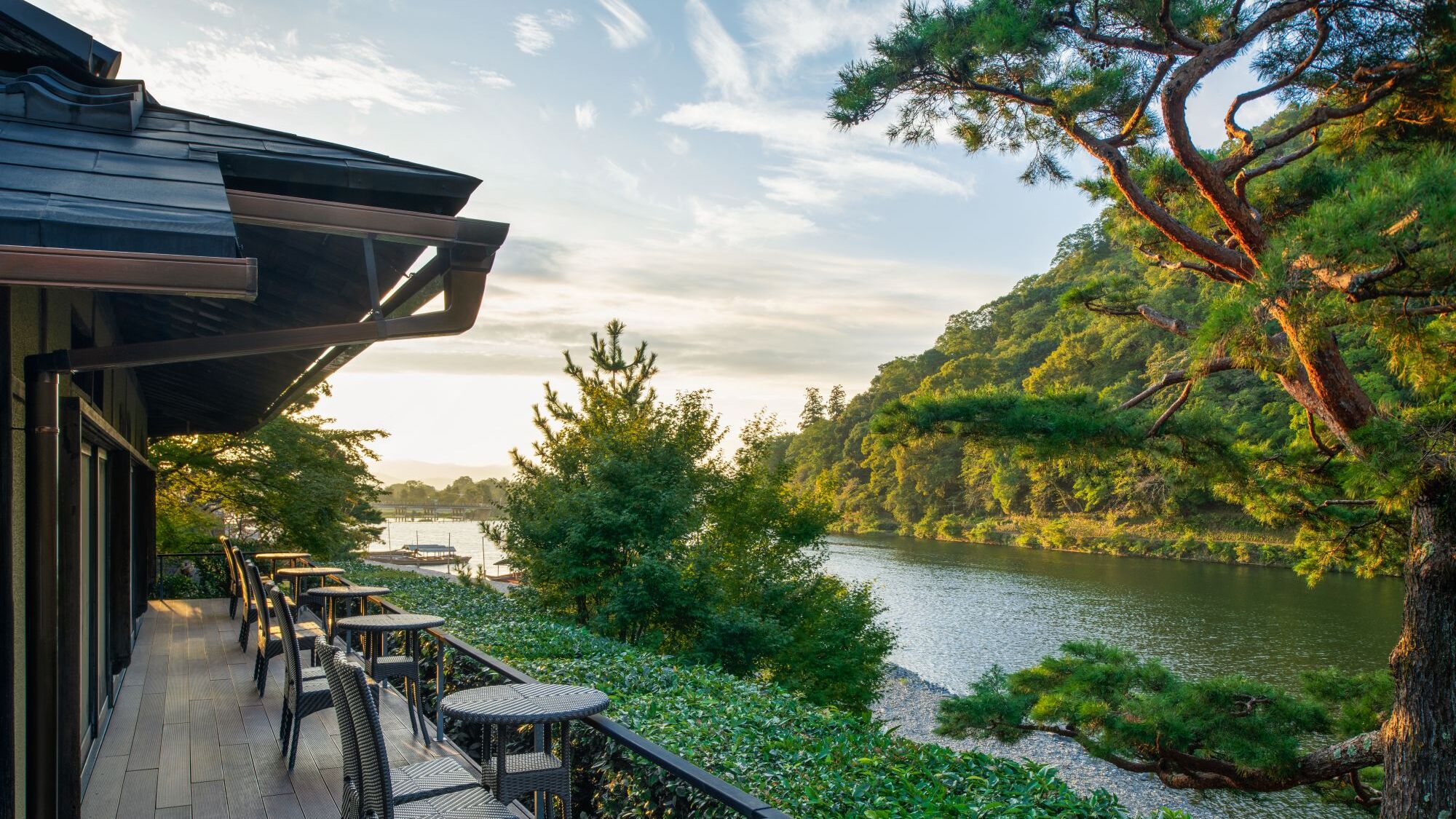 カフェ 「茶寮 八翠」