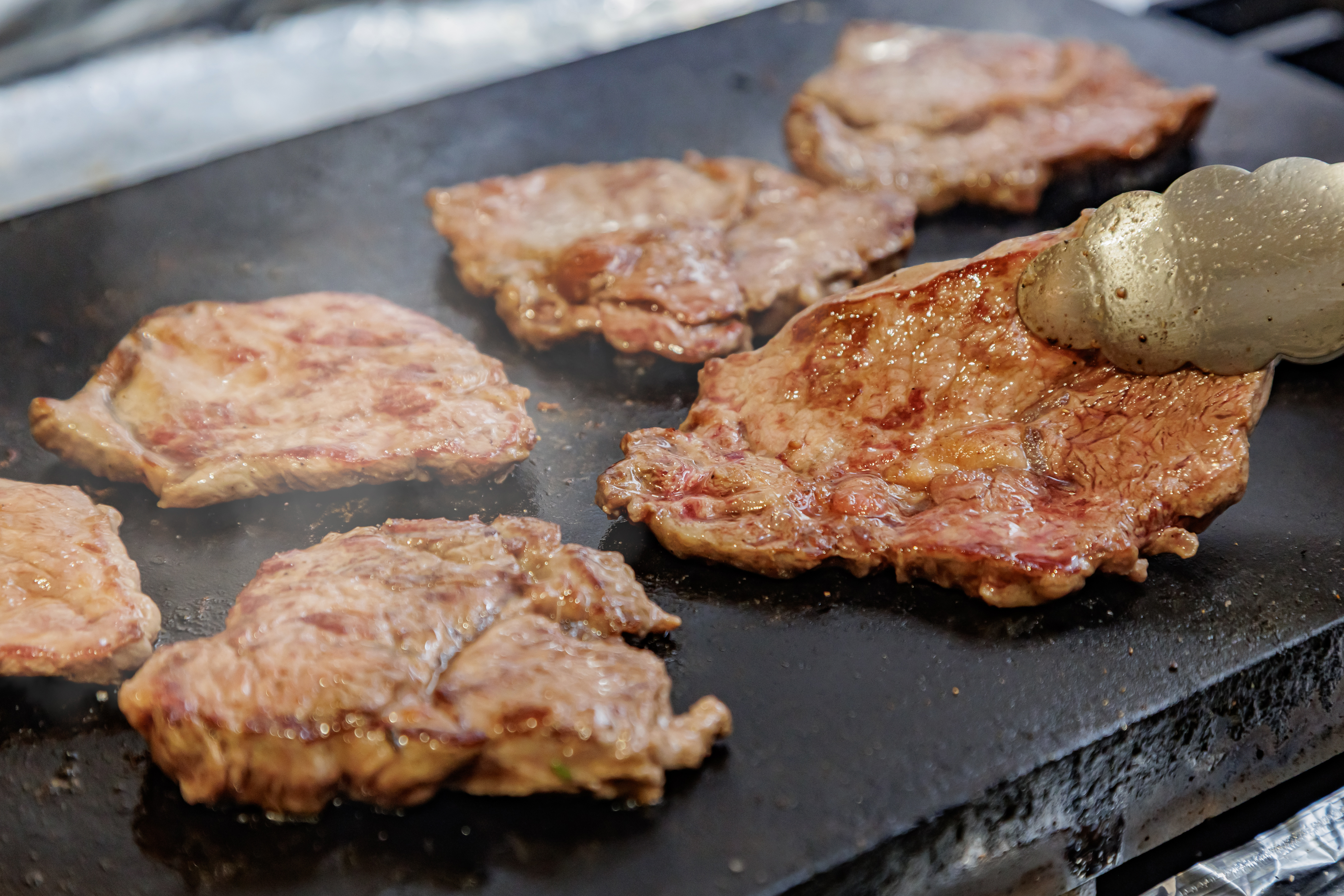 夕食★熱々ステーキが食べ放題