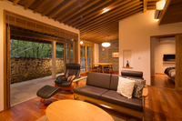 【熊本県湯布院の高級ホテル・高級旅館】金門坑。