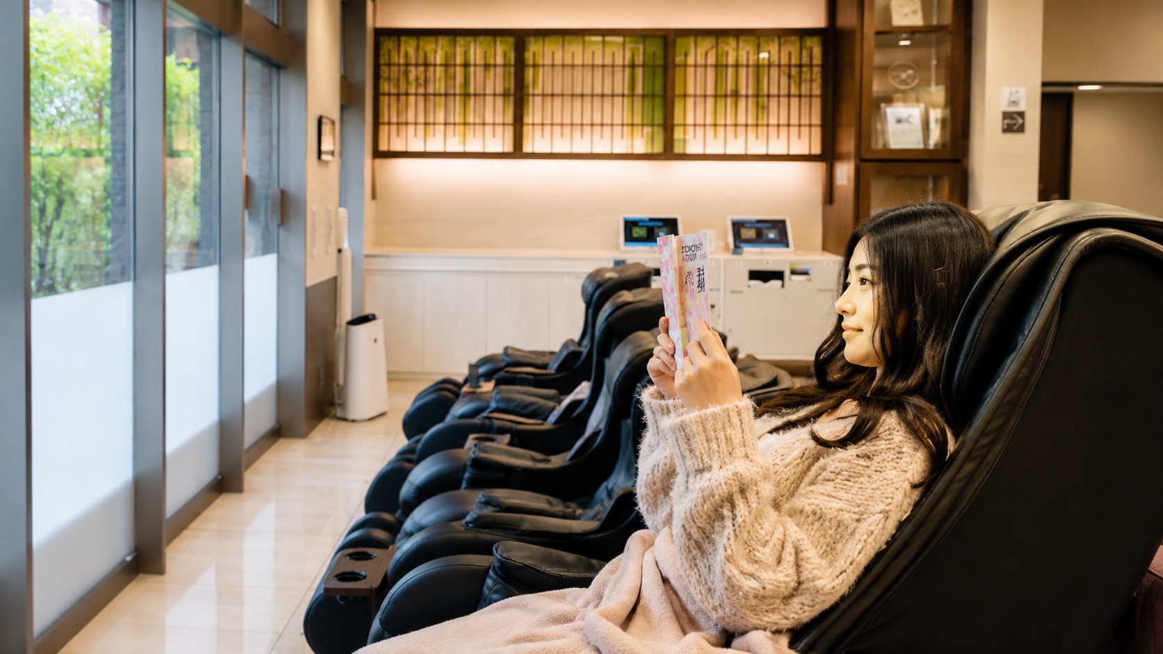 次の予定を考えながらリラックス♪マッサージチェア利用無料です。  滞在中使い放題！疲れを癒してくださ